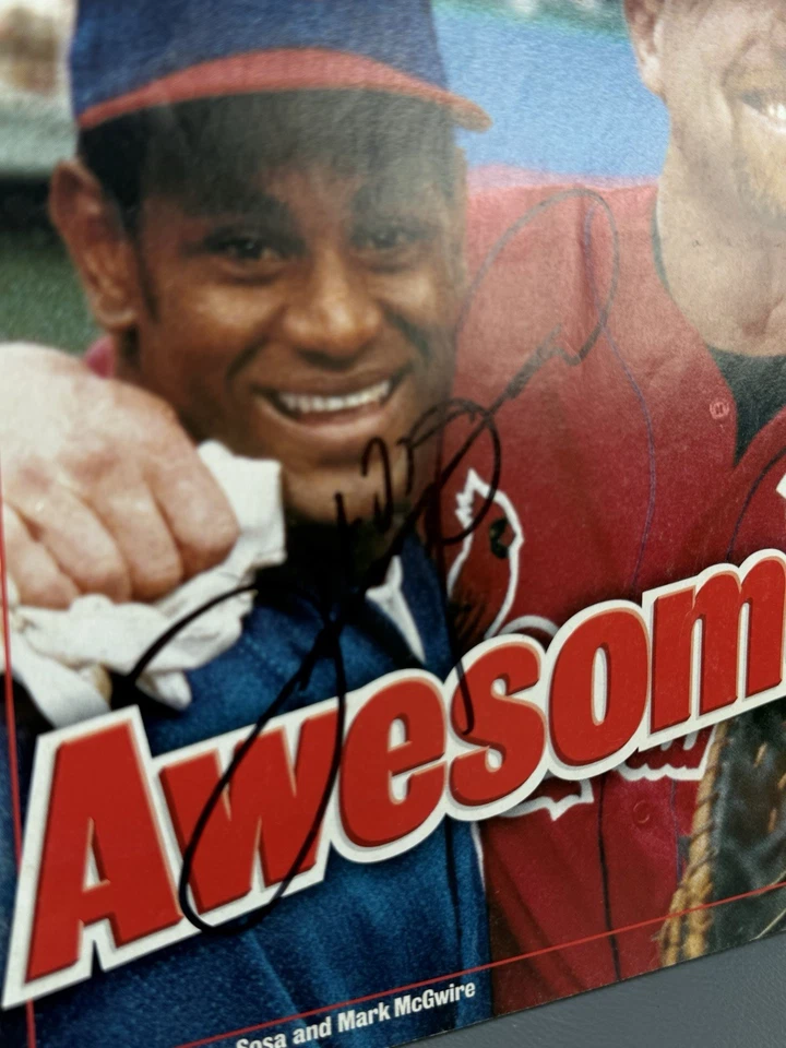 Sammy Sosa Signed AUTO NEWSWEEK Magazine 9/14/98 JSA COA w/ Mark McGwire - Image 2 of 4