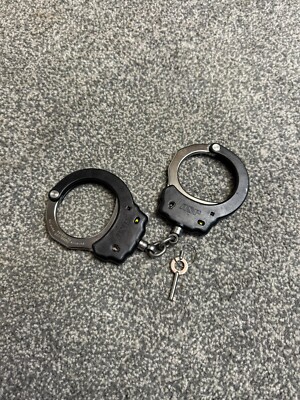 ASP Model 100 Kettenhandschellen Ex Polizeifesseln - funktionstüchtig mit Schlüssel