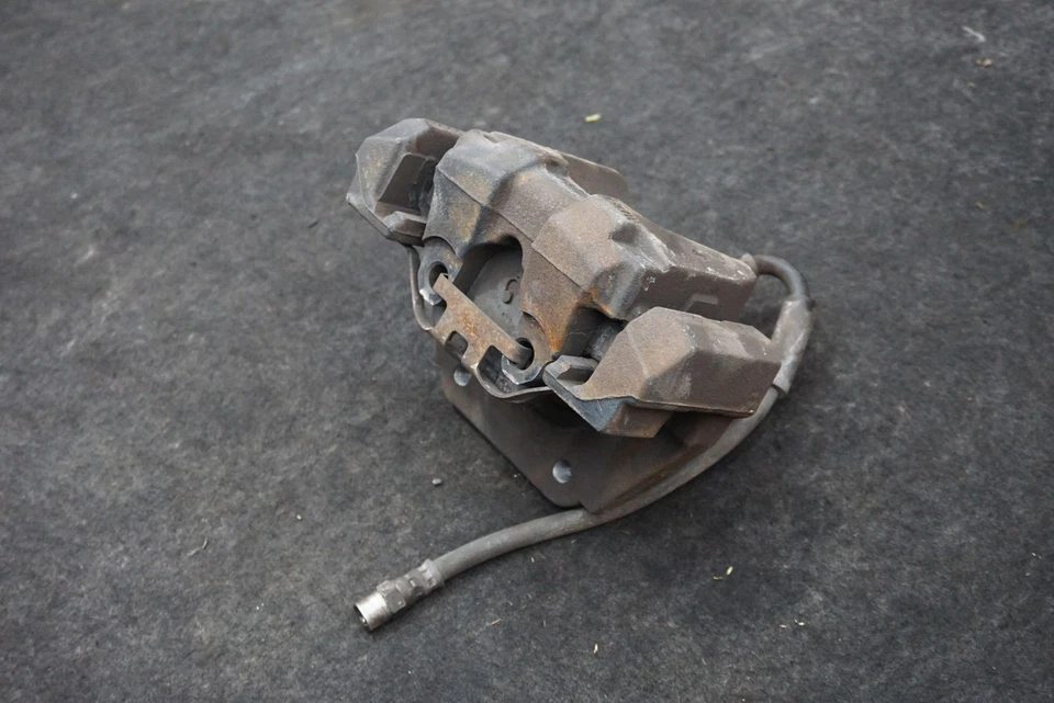 Juego 2 Pinzas y Soporte Freno Trasero Izquierdo Derecho 34216786831 BMW 760i F02 2010-14 Foto 3 de 4