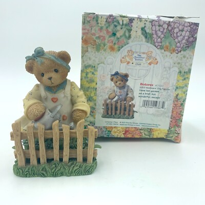 Cherished Teddies 2002 Members Only Figurine Dolores CT022 Uses Garden As Escape
