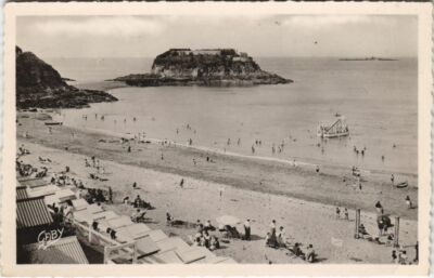 Old postcard Saint-Quai-Portrieux La Plage et l'Ile de la Comtesse (1147484)