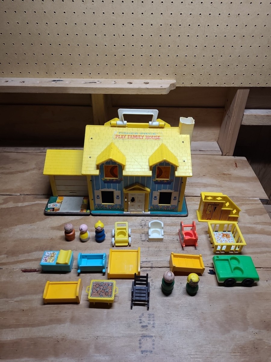 Fisher-Price Play Family House with Little People, accessories