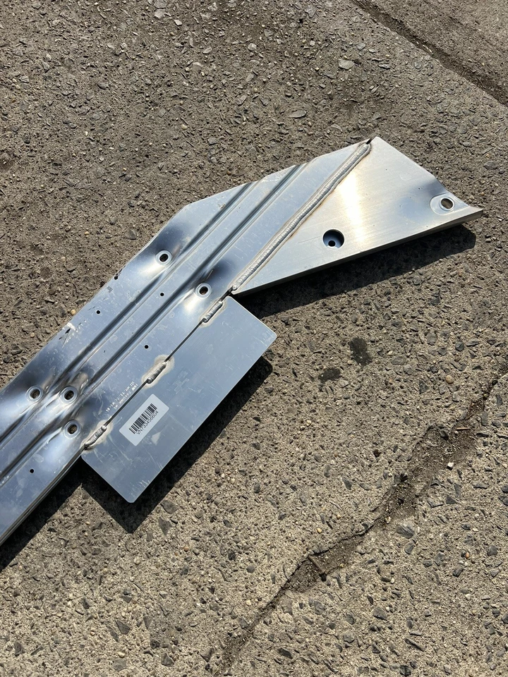 2018-2023 BMW 5 G30 530E GENUINE REAR CROSS MEMBER SUPPORT BAR OEM 7334566 - Image 4 of 4