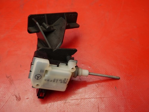 Mercedes W211 S211 E-Klasse W203 Stellmotor Tankklappe A2038201997 Original /57