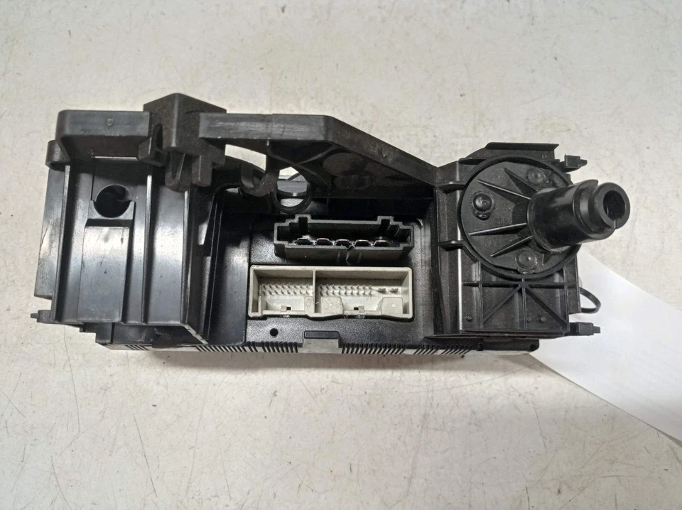 VW GOLF IV Variant 1J5 Altre Centraline 1.6 Benzina 2004 28649423 - Immagine 3 di 4