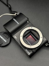 Samsung NX100/ 14,6 MP/fotocamera digitale mirrorless/solo corpo