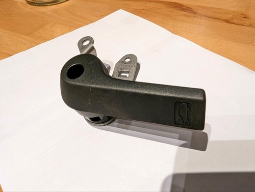 Volvo Polestar 2 Motorhaubenöffner Hebel 31688339