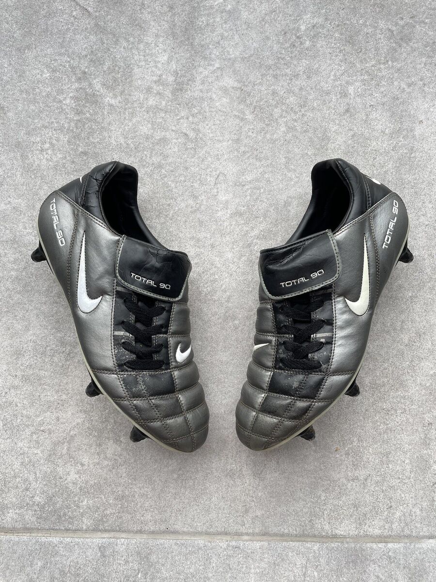 Vintage Nike Total 90 II Soccer Cleats Rare 2003 football Vintage Nike Total 90 II Soccer Cleats Rare 2003 football