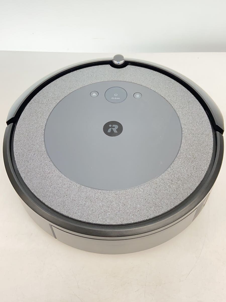 iRobot Roomba i3 I315060 Robot Vacuum with Clean Base - Refurbished