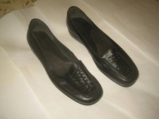 Ladies shoes ‘ FOOTGLOVE ‘ – size 4 wide fit – black - good condition