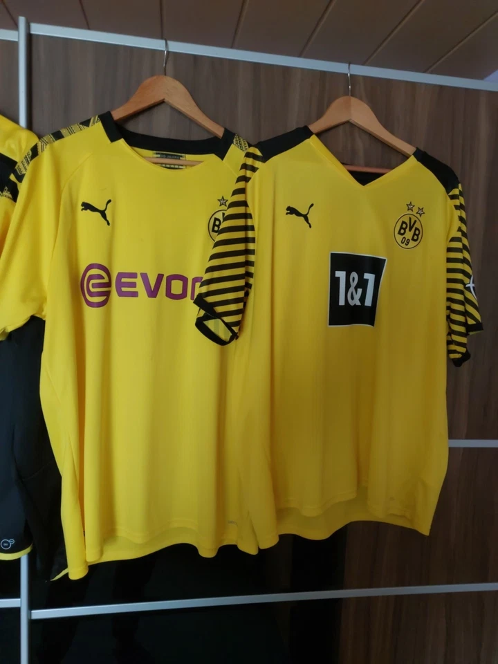 Borussia Dortmund Konvolut Set,,, Einmalige Gelegenheit !!! Trikots, Jacken usw. - Bild 4 von 4