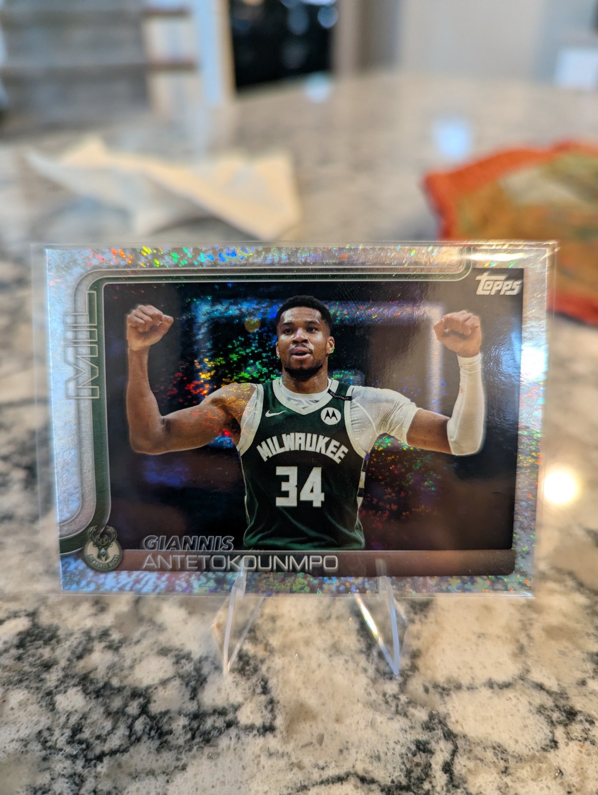2025-26 Topps NBA Giannis Antetokounmpo Sand Glitter SP #54 Milwaukee Bucks