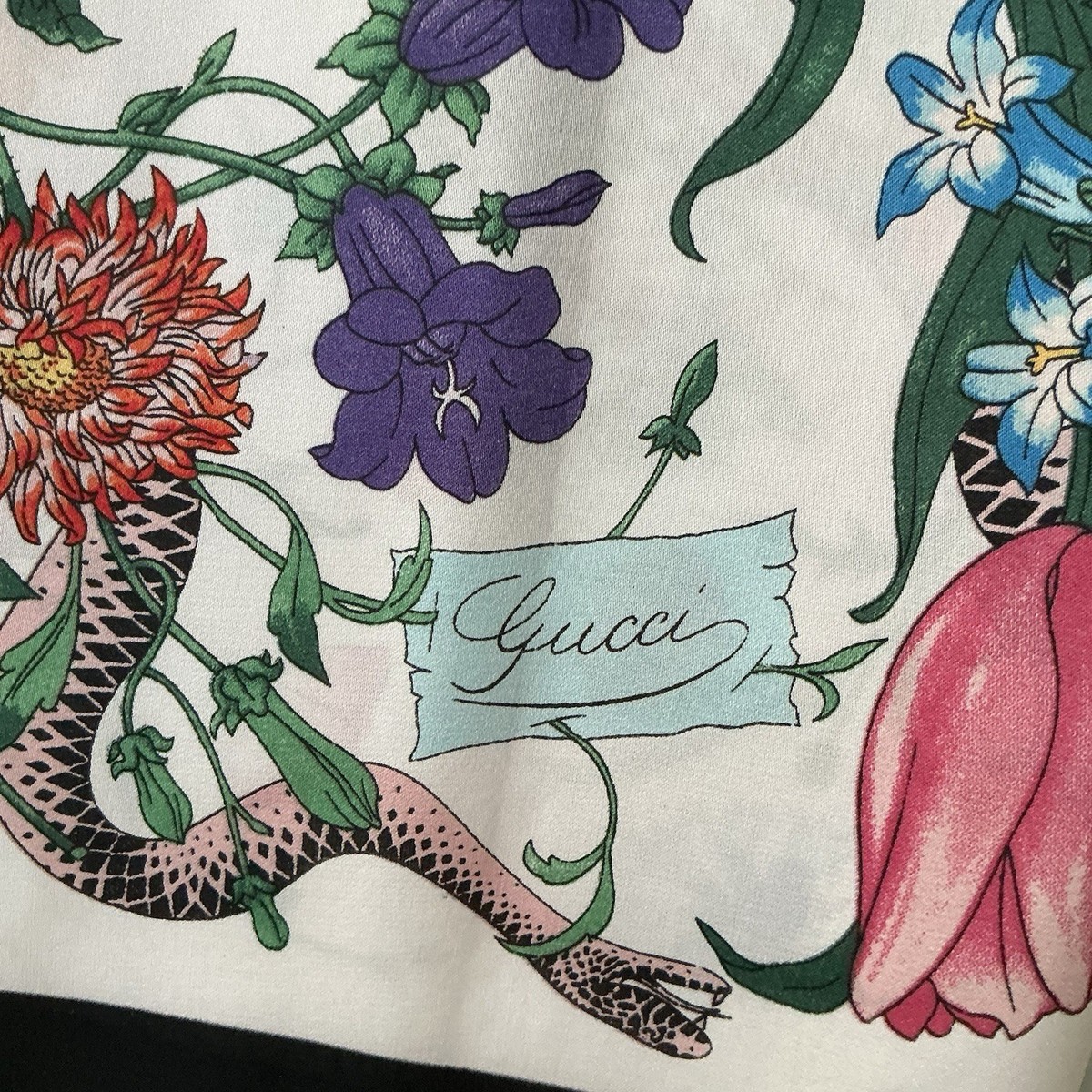 Authentic Gucci 100% Silk Scarf Floral Botanical Snake Print Black
