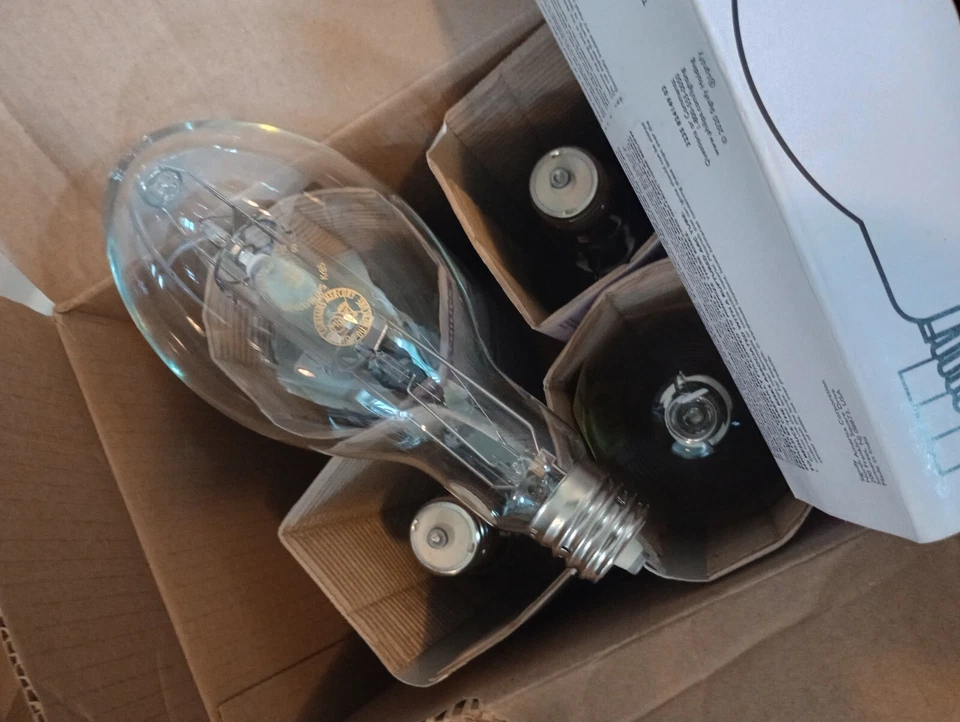 (5) Philips  400 Watt ED37 Pulse Start Metal Halide (13334) Lot - Image 2 of 4