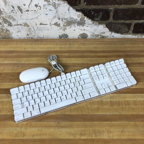 Apple A1048 Wired USB Keyboard - White with Mouse - Picture 2 of 6