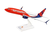 Skymarks SKR1006 Sun Country Boeing 737-800 N820SY Desk 1/130 Model AV Airplane