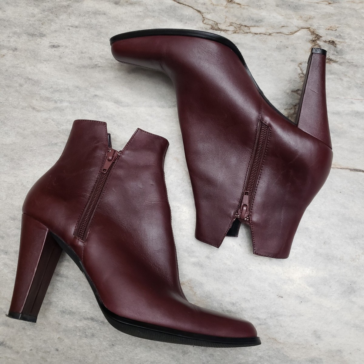 Newport News Size 7 Leather Ankle Boots Womens Dual Zippered