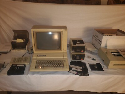 アップル apple コンピューター Apple Clock Vintage Vintage Apple IIC Computer | eBay