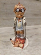 Goebel Hummel Doctor Puppendoktor 1979-90 WestGerman