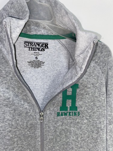 Chaqueta Universitaria de Pista Stranger Things Hawkins Escuela Secundaria Talla S Nueva - Imagen 3 de 3