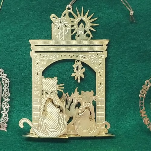 (3) 24k Gold and Brass Christmas Ornaments Cats Prince Edward Island WORLD FAIR - Picture 2 of 9