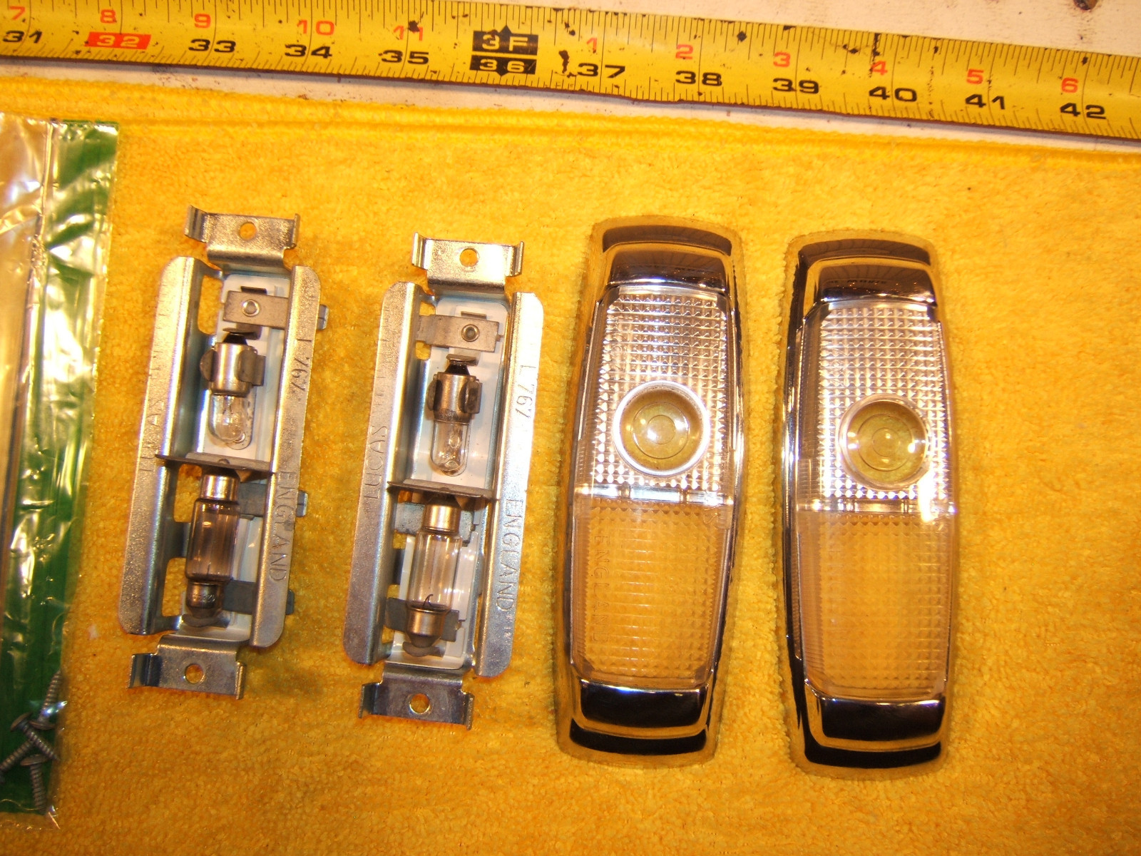 Rolls-Royce 1979 Silver Shadow ll in REAR seat Front L & R Dome OE 2 Light /bulb