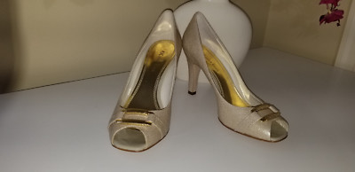 Anne Klein Veesa Marble Leather Gold Tone Buckle Peep Toe Pumps Heels 8,5M
