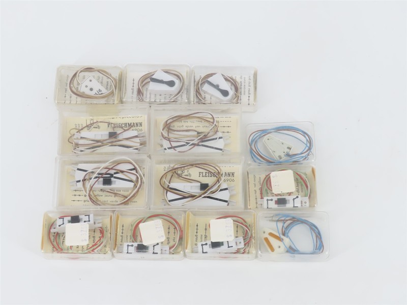 LOT of 13 Fleischmann Assorted Switch Controls