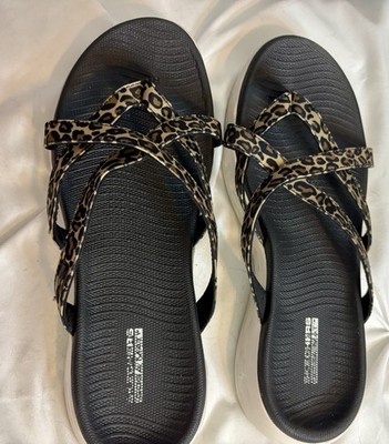 Skechers GoWalk Womens Sandals Size 8 Black Leopard GOGA Mat Flip Flop