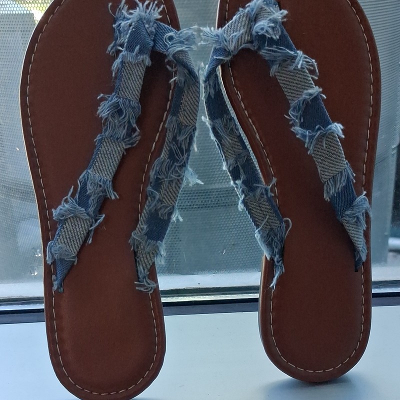 Sandles