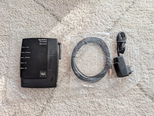 AVM Fritz Box 7050 - voll funktionsfähig - inkl. Netzteil, DSL- + LAN-Kabel