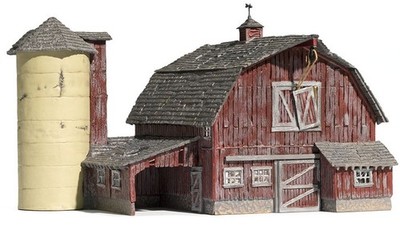 Woodland Scenics 785-5038 Fertigmodell ''Old Weathered Barn''