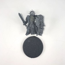 X1 Captain With Shield Relic Plastic Warhammer 40K  P-00N0R