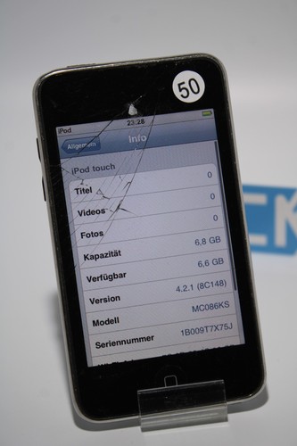 Apple iPod touch 3.Generation Schwarz 8GB 3G WLAN Displayrisse, funktionstüchtig - Bild 6 von 9