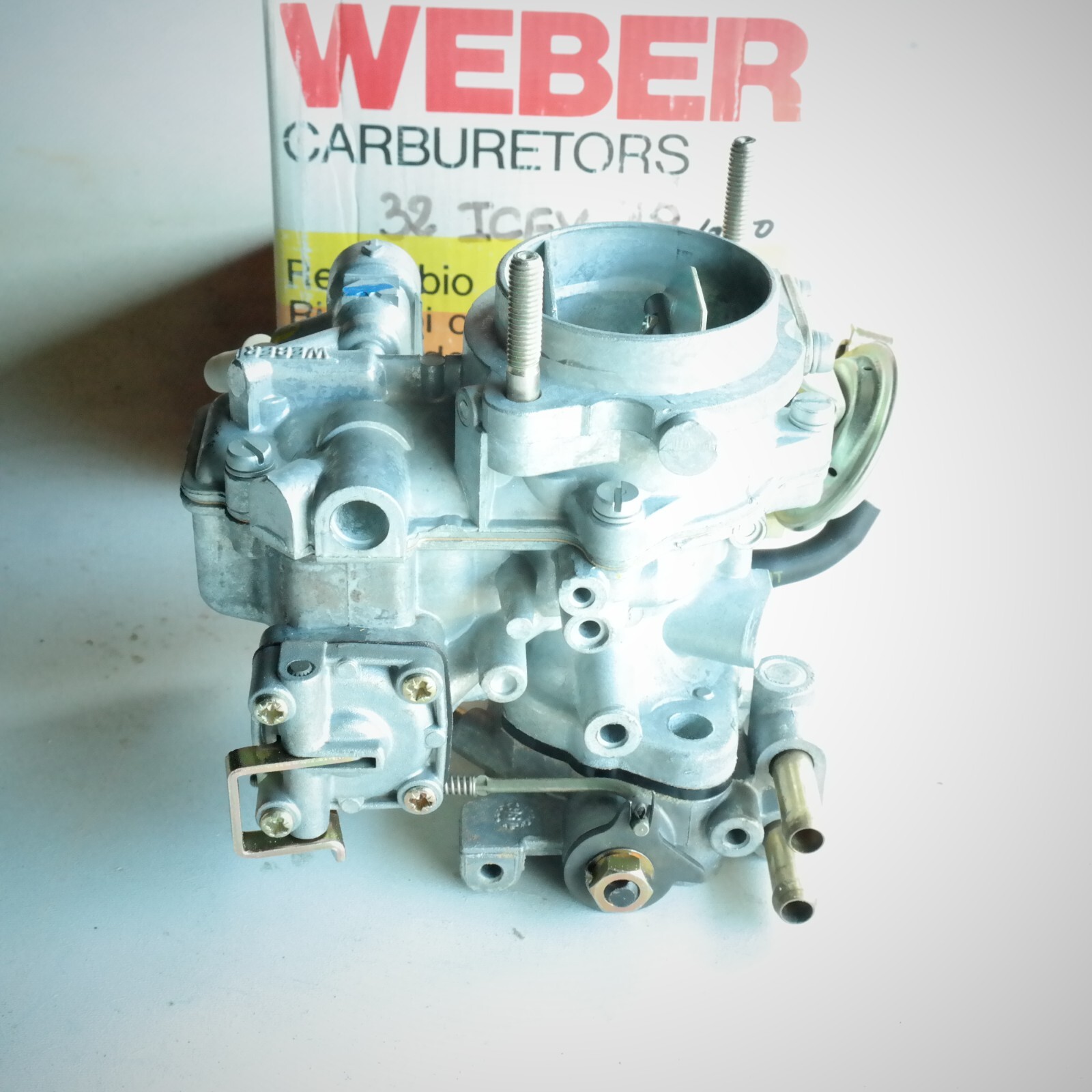 Fini les calages avec le carburateur Weber 32ICEV 18/250 pour Fiat 128 d'époque