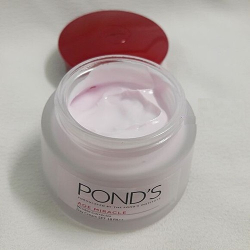 4 x Pond's Age Miracle Hexyl Retinol Ultimate Day Cream 45g. + Night Cream 45g. - Picture 9 of 14
