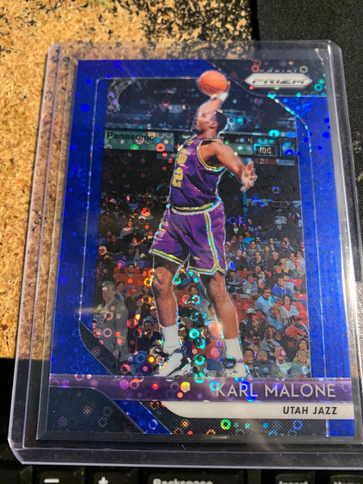 2018-19 PANINI PRIZM BLUE FAST BREAK KARL MALONE 113/175 PRIZM JAZZ ~ #75