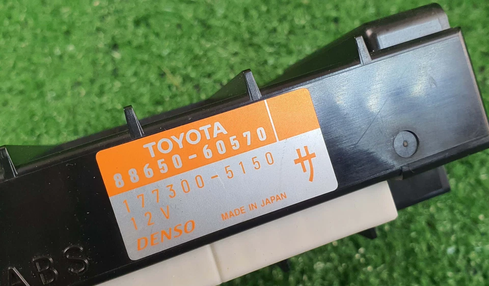 Módulo amplificador aire acondicionado Lexus LX470 1999-2002 88650-60570 OEM usado Foto 3 de 4