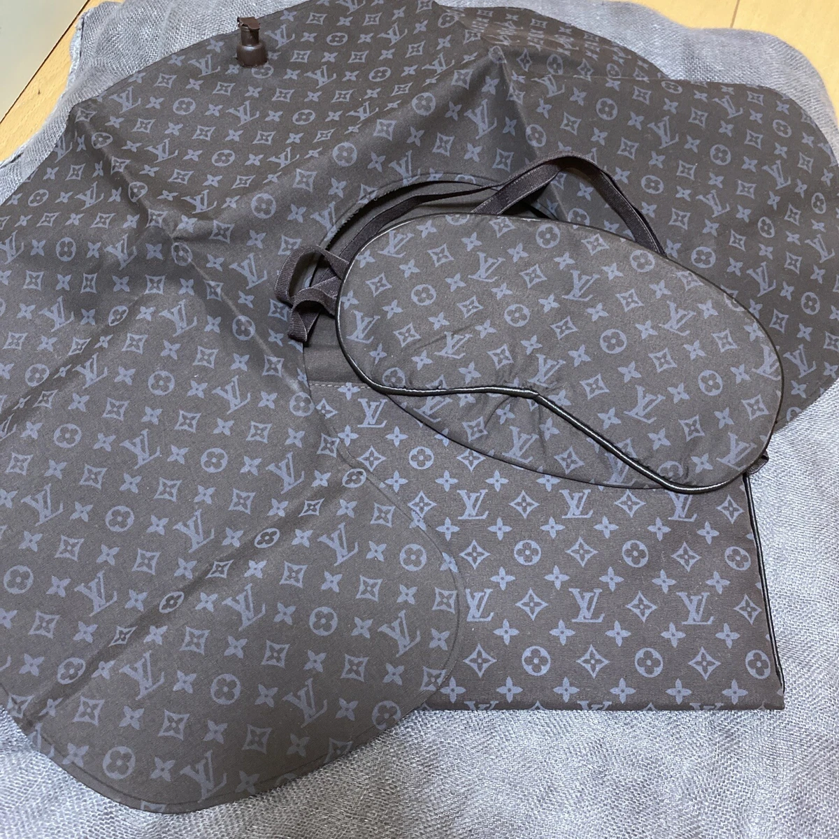 Louis Vuitton travel set pillow case and eye mask