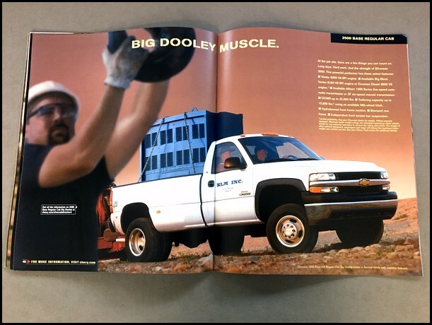 2002 Chevrolet Silverado Truck 54-page Sales Brochure Catalog - 2500 3500HD Crew