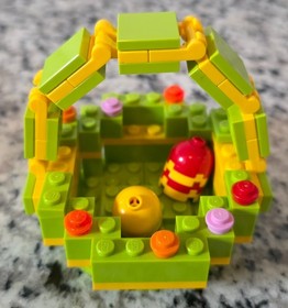 LEGO Seasonal: Easter Basket (40017) opened and incomplete