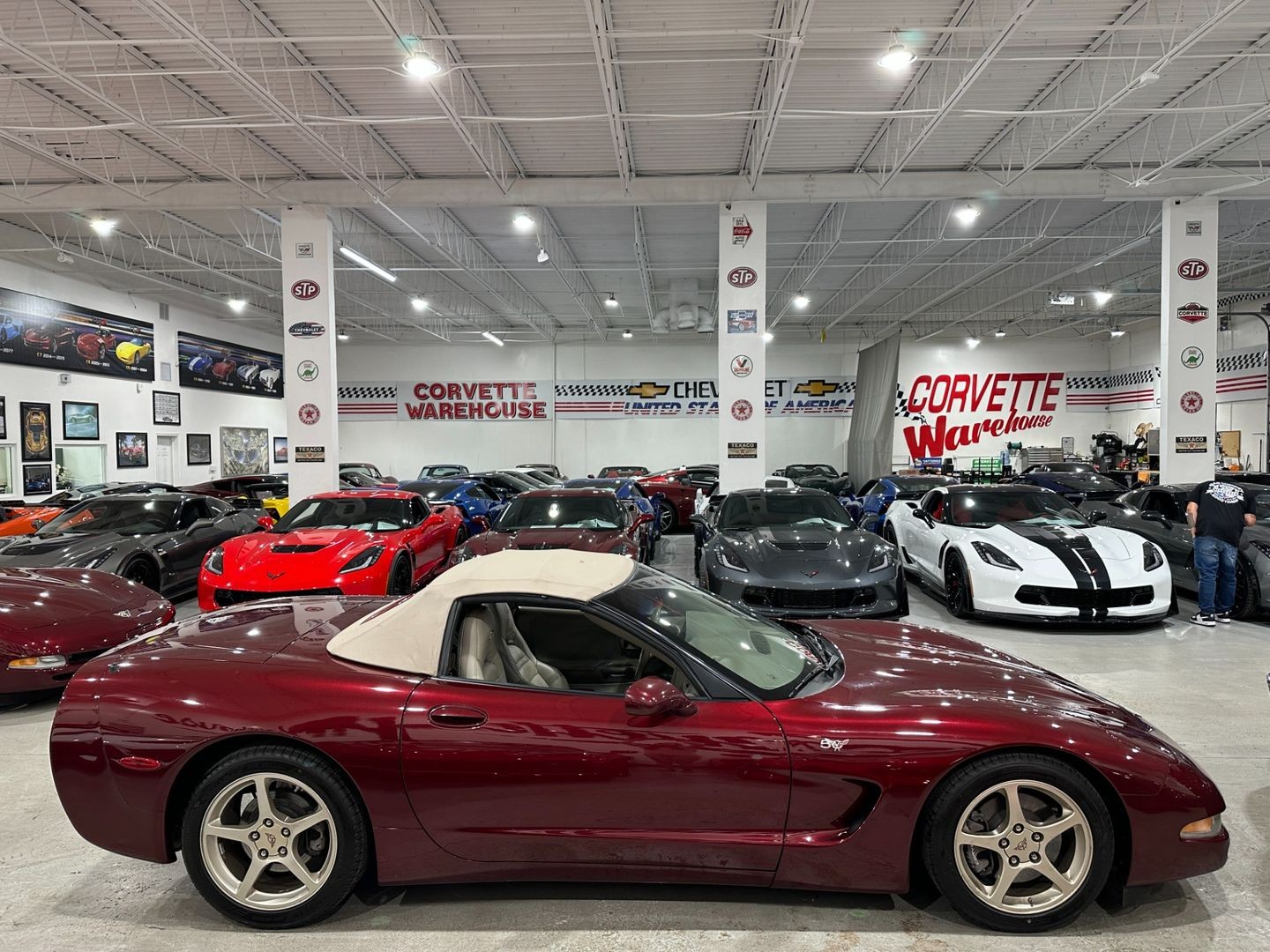 2003 [94U] 50th Anniversary Red Chevrolet Corvette   | C5 Corvette Photo 6