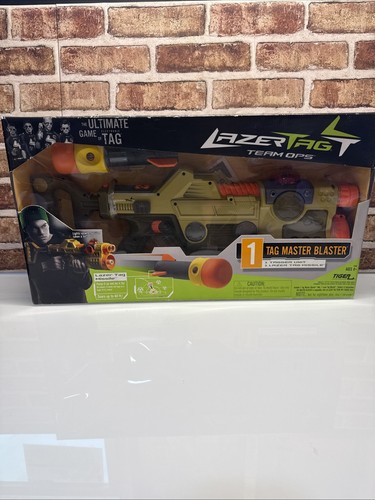 Tiger Electronics Lazer Tag Team Ops Master Blaster Missle Launcher Bazooka
