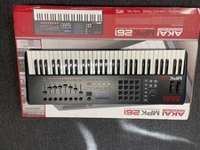 Akai Professional MPK261 - 61-Key USB/MIDI Keyboard Controller - Working NO CORD