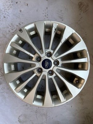 Wheel 17x7 Alloy 15 Spoke Painted Silver Fits 17-18 C-MAX 565588