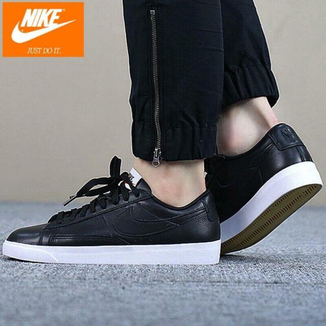 nike blazer low le black