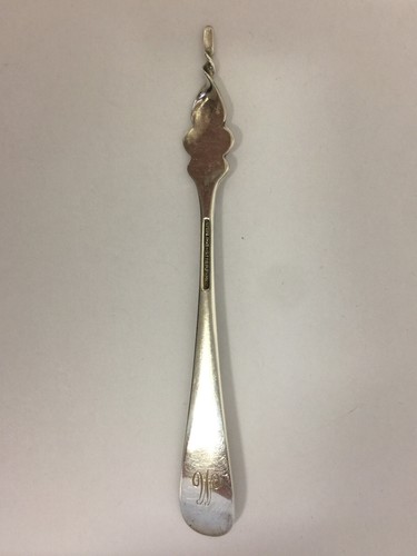 Stieff Rose Repousse Butter Pick M Monogram Solid Sterling Silver - Picture 2 of 5