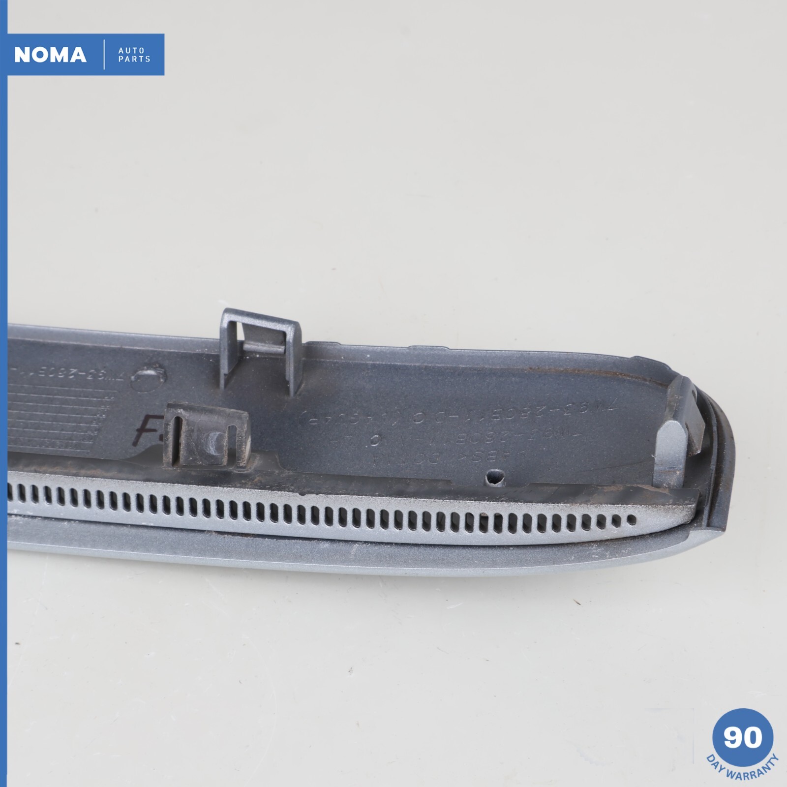 0809 Jaguar XJ8 X358 Front Left Driver Side Fender Vent Finisher MEE