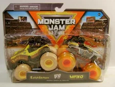 EARTH SHAKER VS MAX-D MAXIMUM DESTRUCTION 2 PACK MONSTER JAM DIECAST 2022
