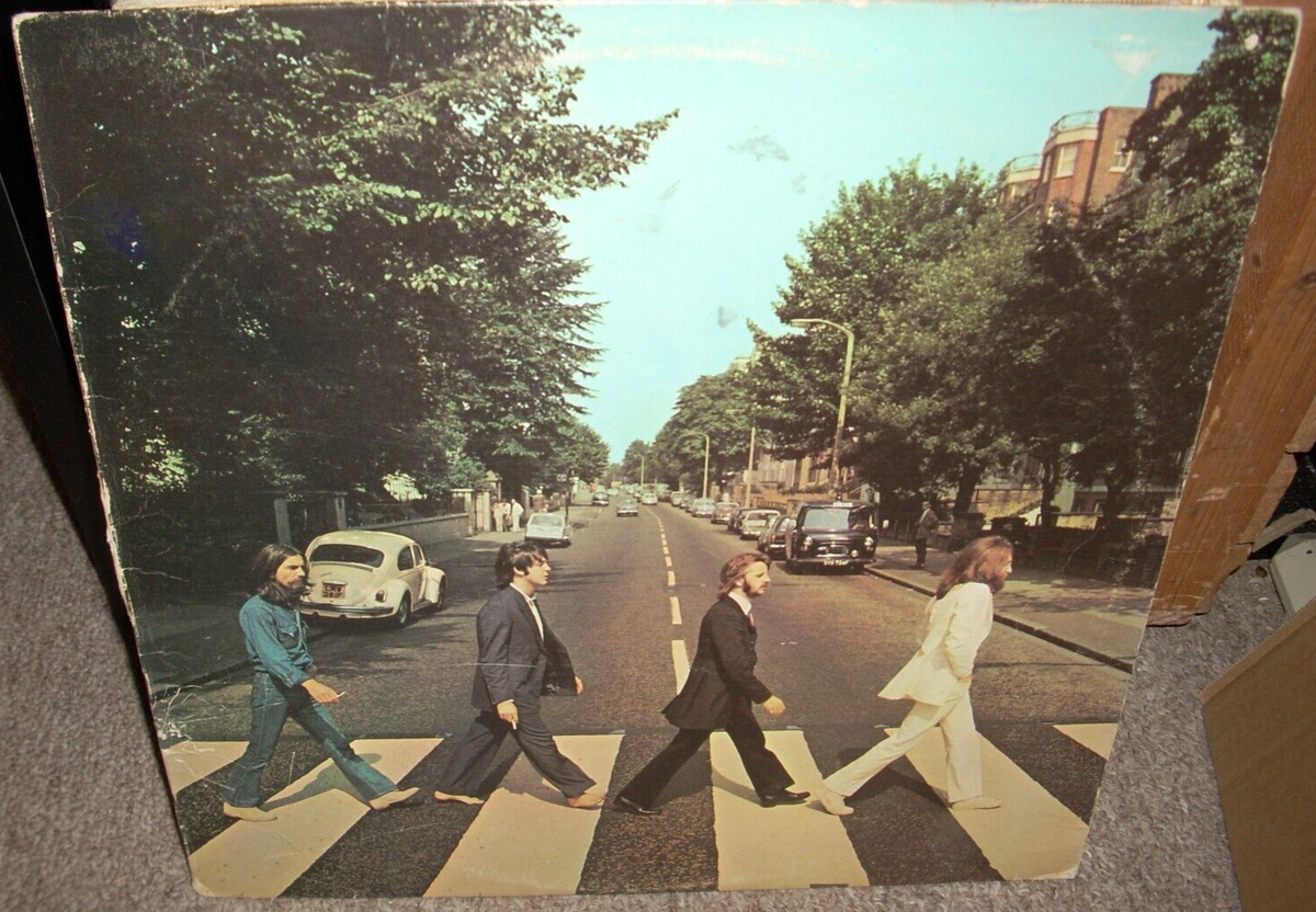 BEATLES abbey road ( rock ) apple so 383 - SEWER & CAPITOL LOGO